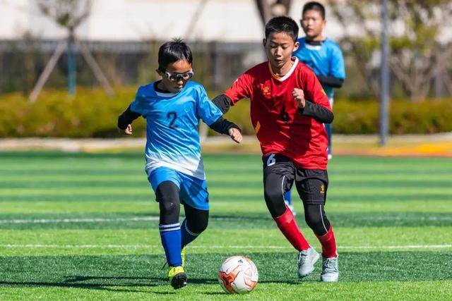 自由市场第三日汇总：李凯尔先签后换加盟勇士